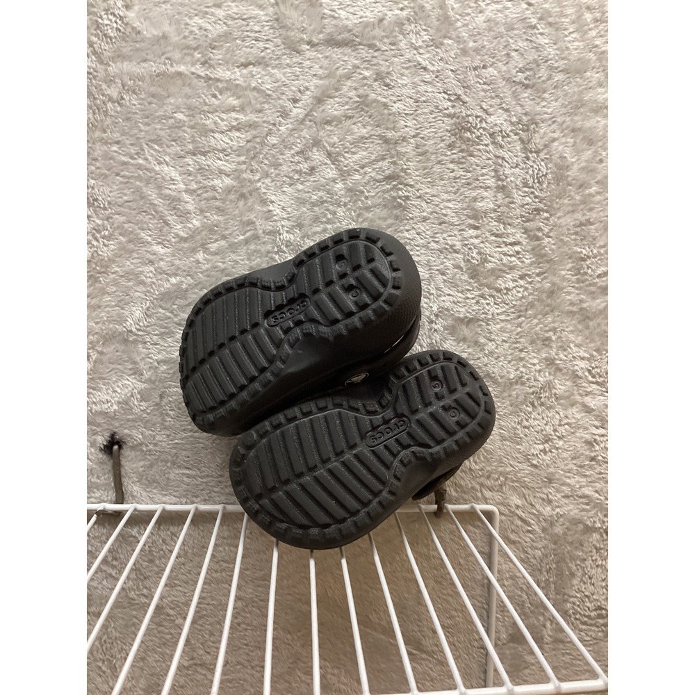 Kids Crocs Lined Clogs Black Red Plaid Toddler Size Toddler‎ 4 - Picture 6 of 6